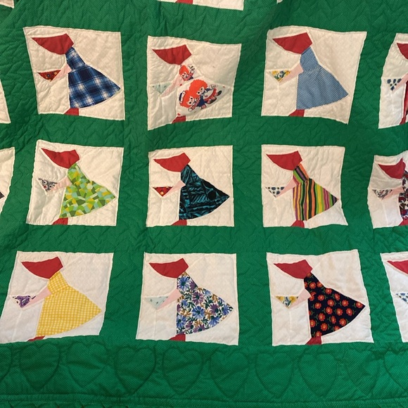Sun Bonnet Sue Quilt - Picture 5 of 7